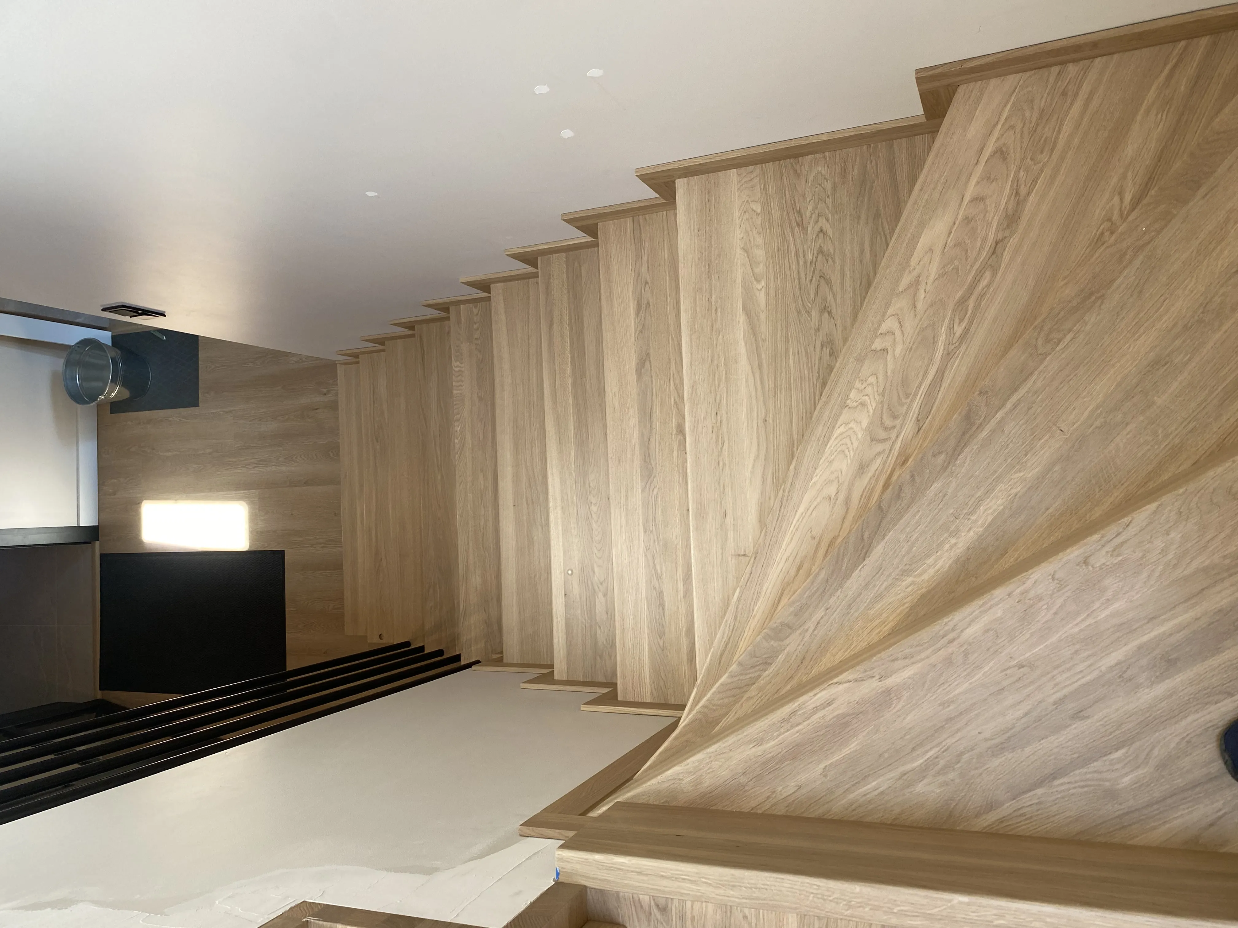 Schody dywanowe, Ruda