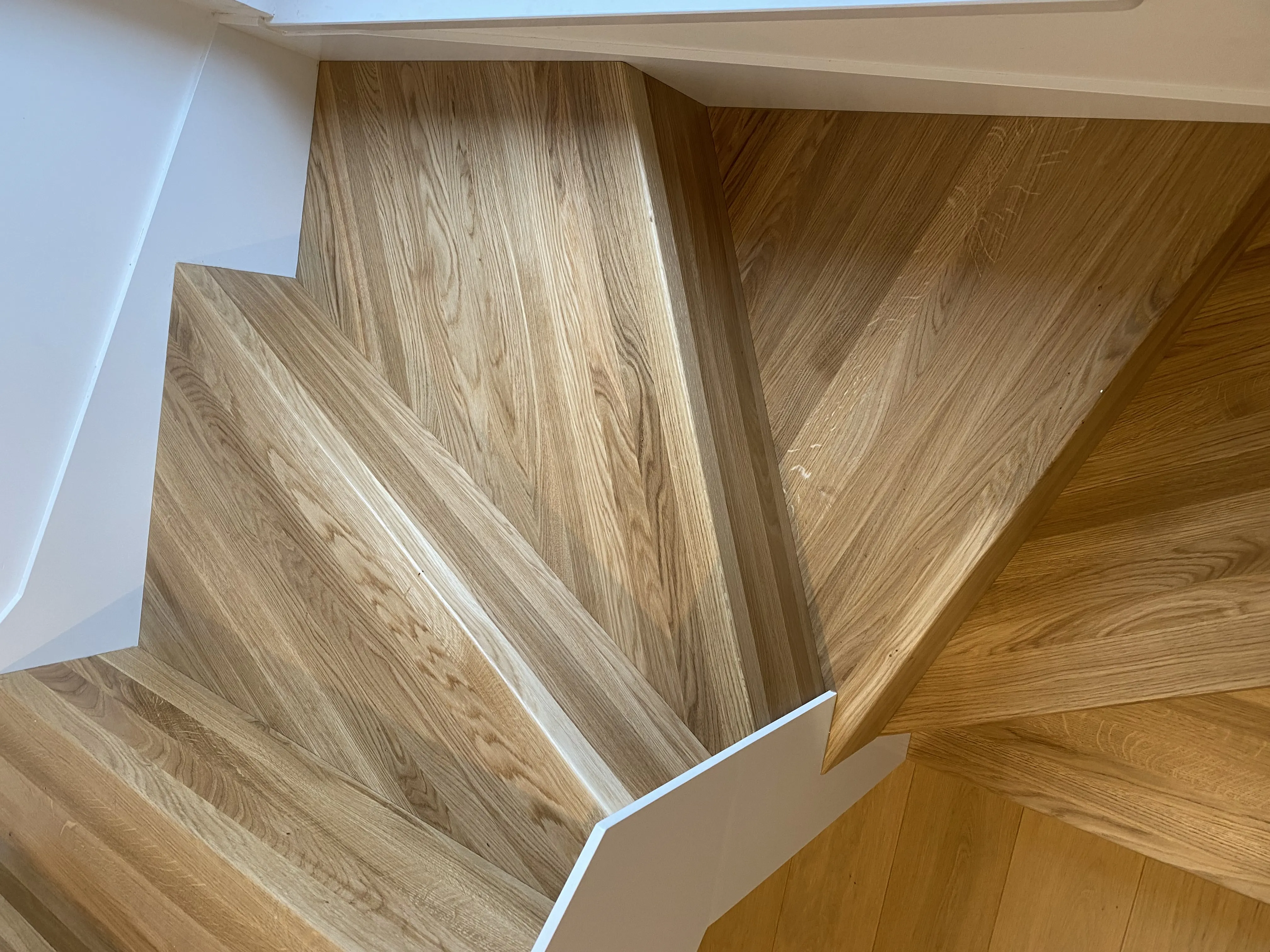 Schody dywanowe, Wawer